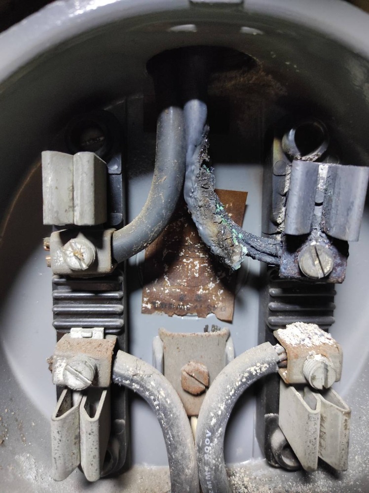 水電行施工不當硬裝電錶還推責台電,被爆料後怒告客人毀謗,檢察官不起訴處分打臉 | 爆料公社