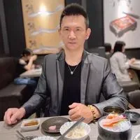 嶸