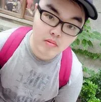 炅炅