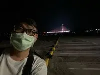 骨感輝