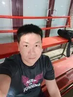 拿雞腿打怪