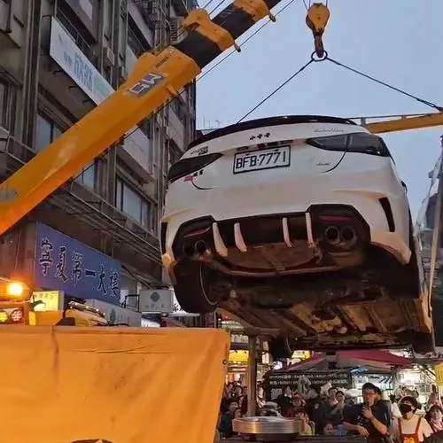 1774798029171_4042189a-8233-4398-a69d-0330b9b52d46.mp4